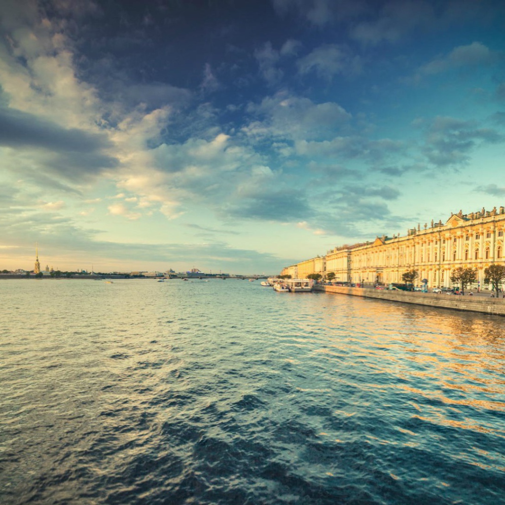 Река Нева в Санкт-Петербурге