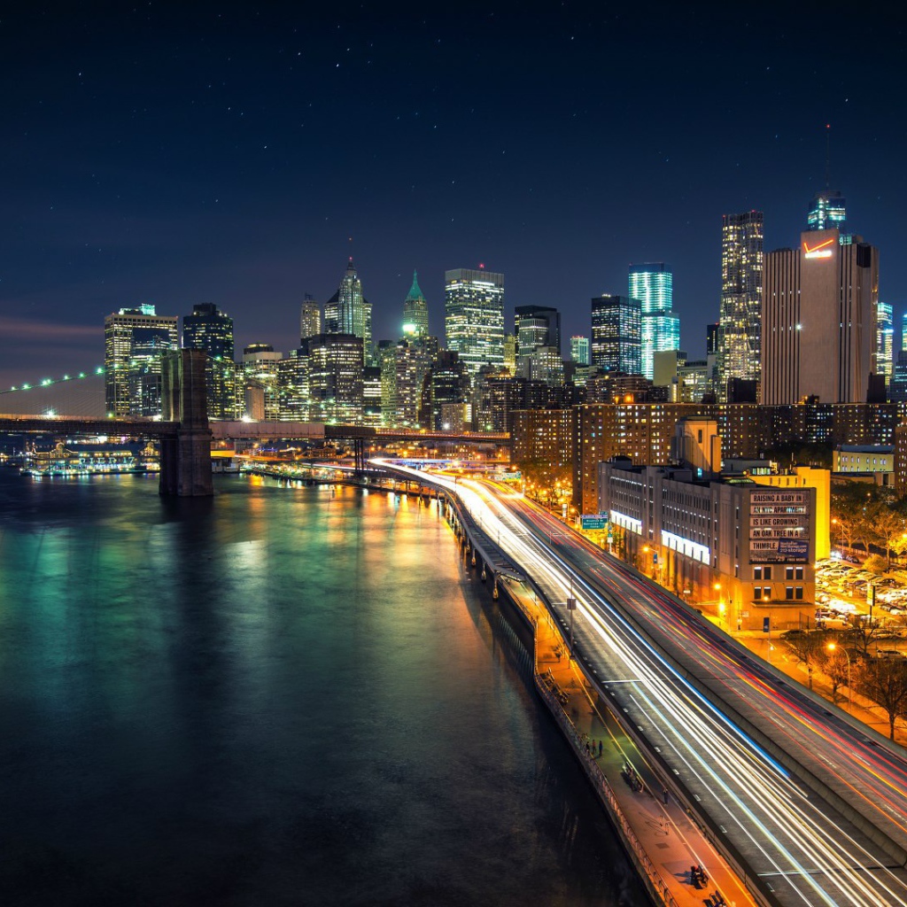 Набережная в ночном Нью-Йорке