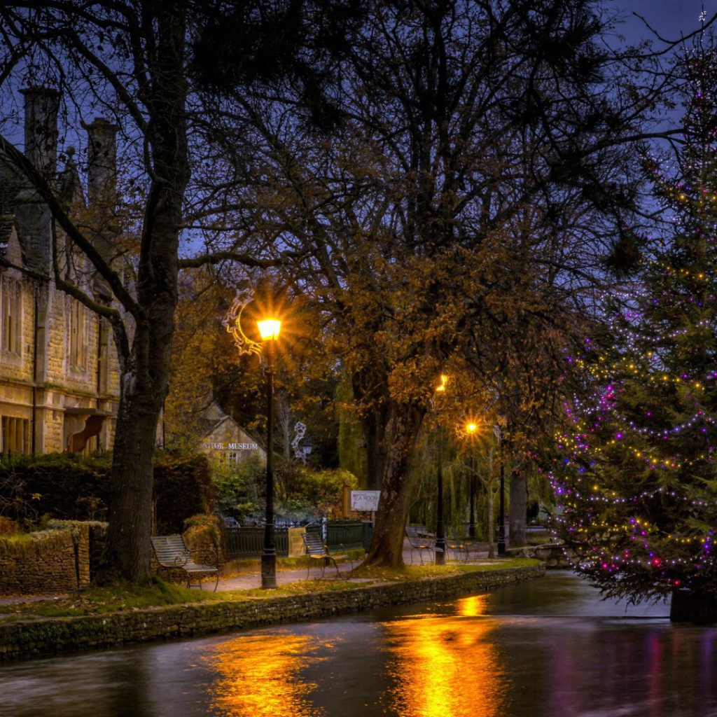 Городок Бертон, США