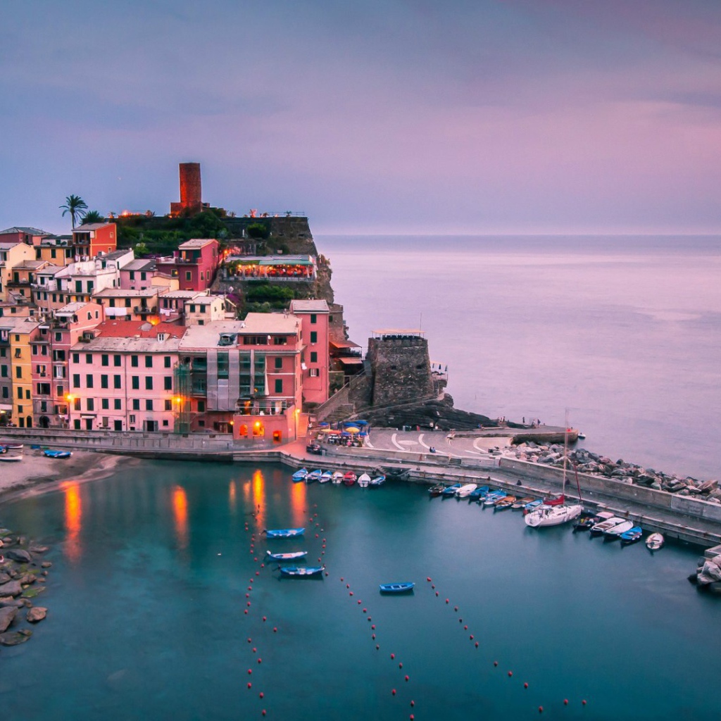 Городок Вернацца, Италия