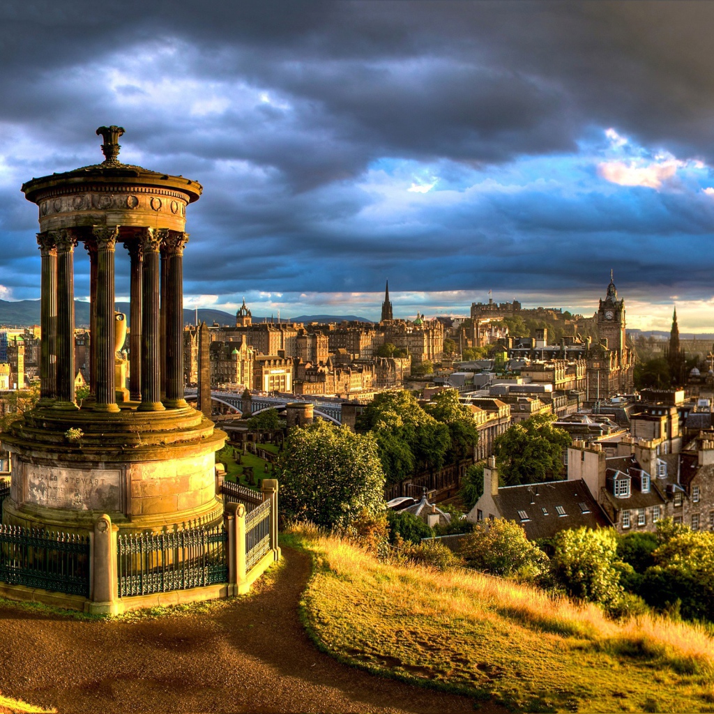 Вид на город Эдинбург