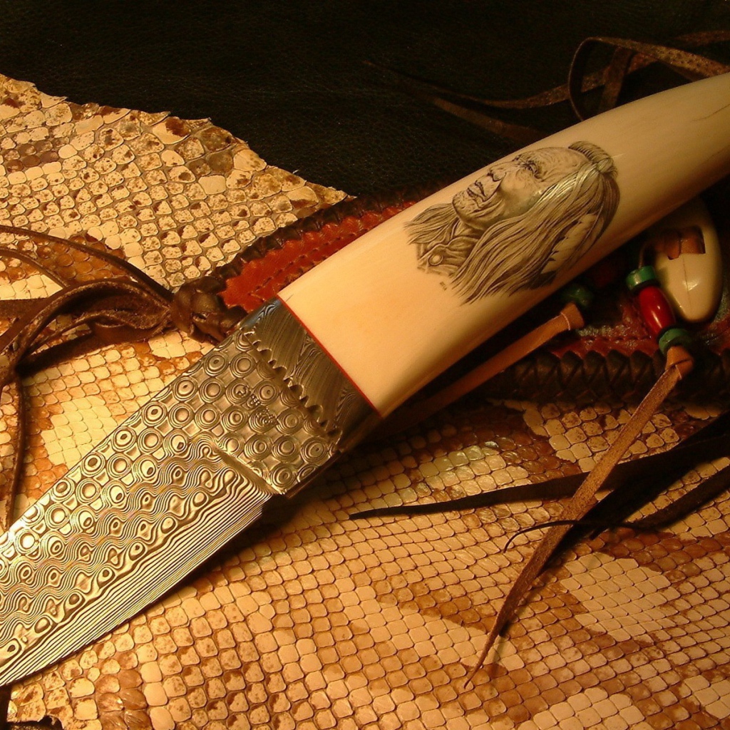 Нож с изображением индейца на рукояти