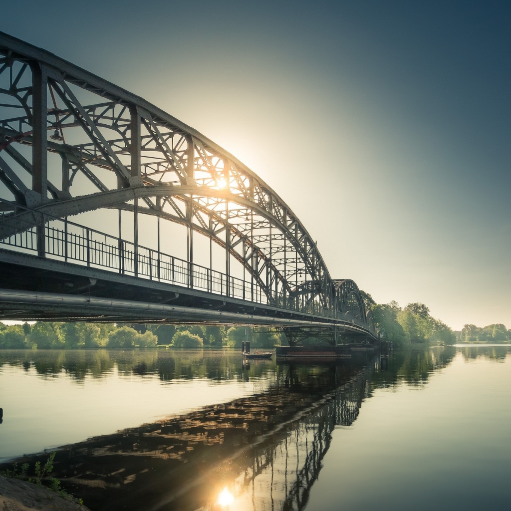 Арочный мост из железа