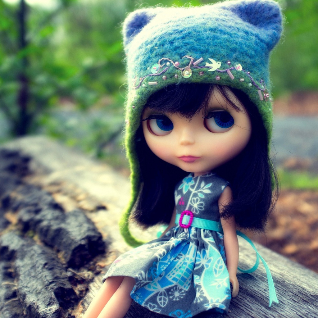 Кукла Блайз в шапке