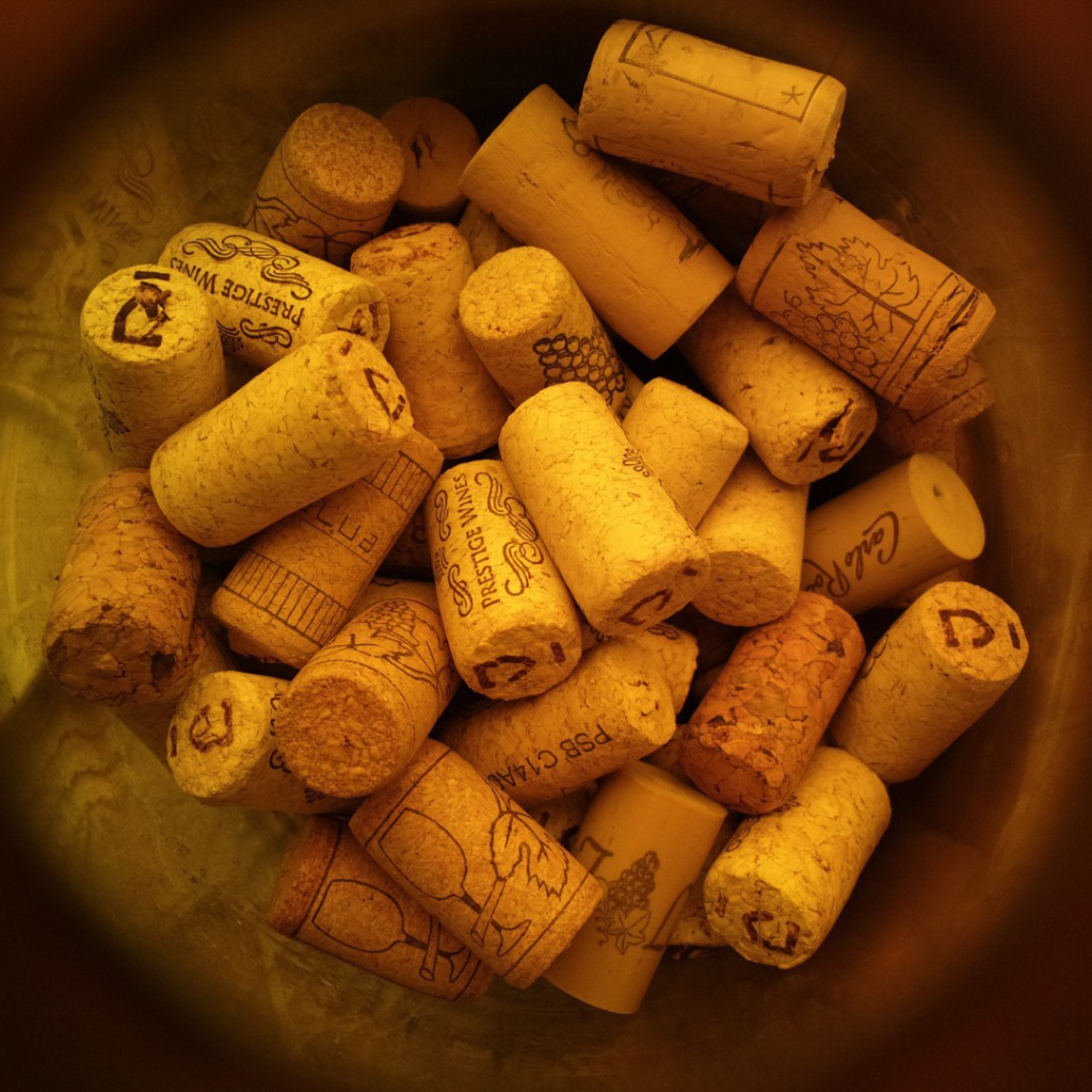 Пробки от бутылок вина