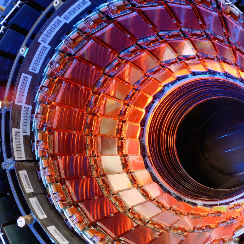 Внутри адронного коллайдера