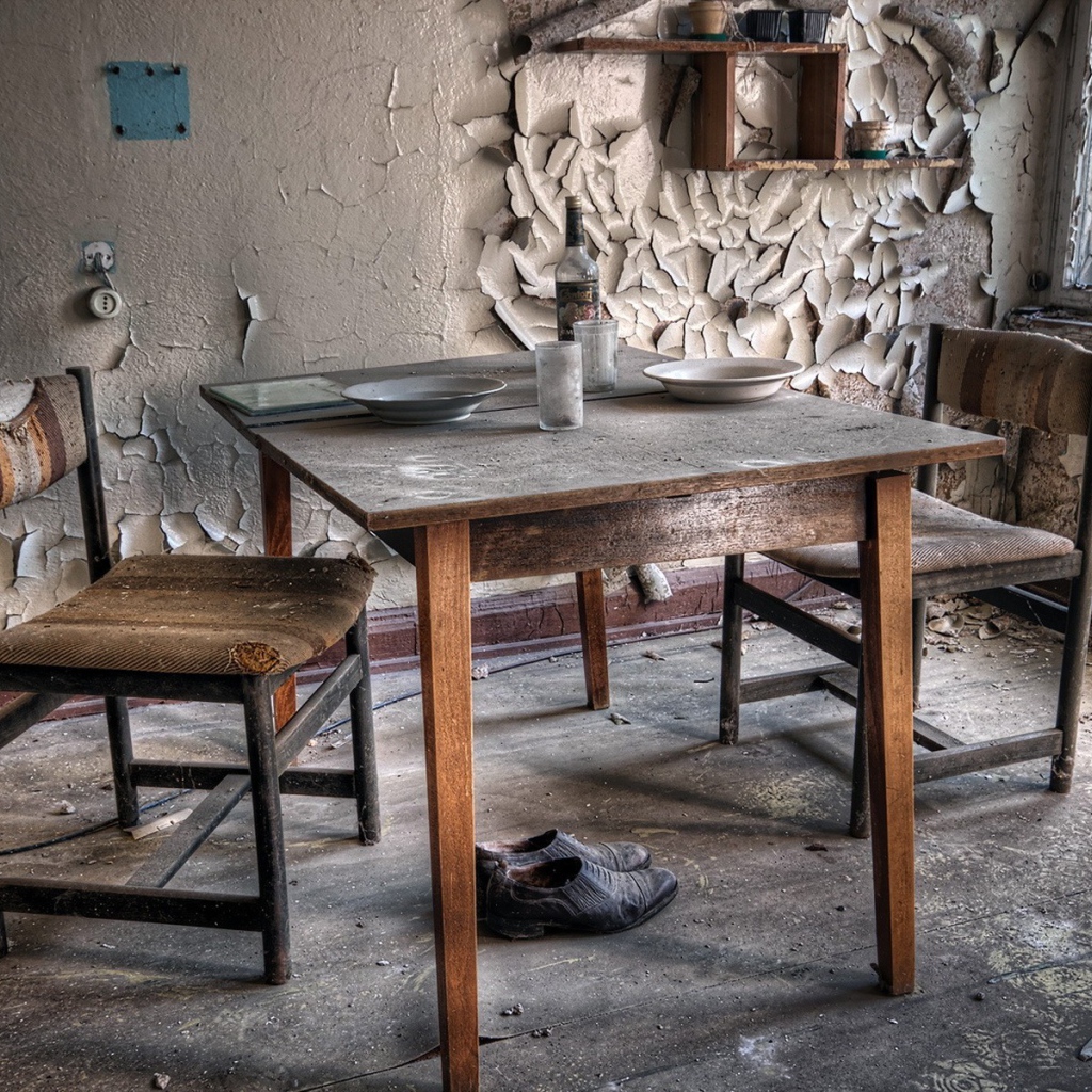 Кухня в заброшенном доме