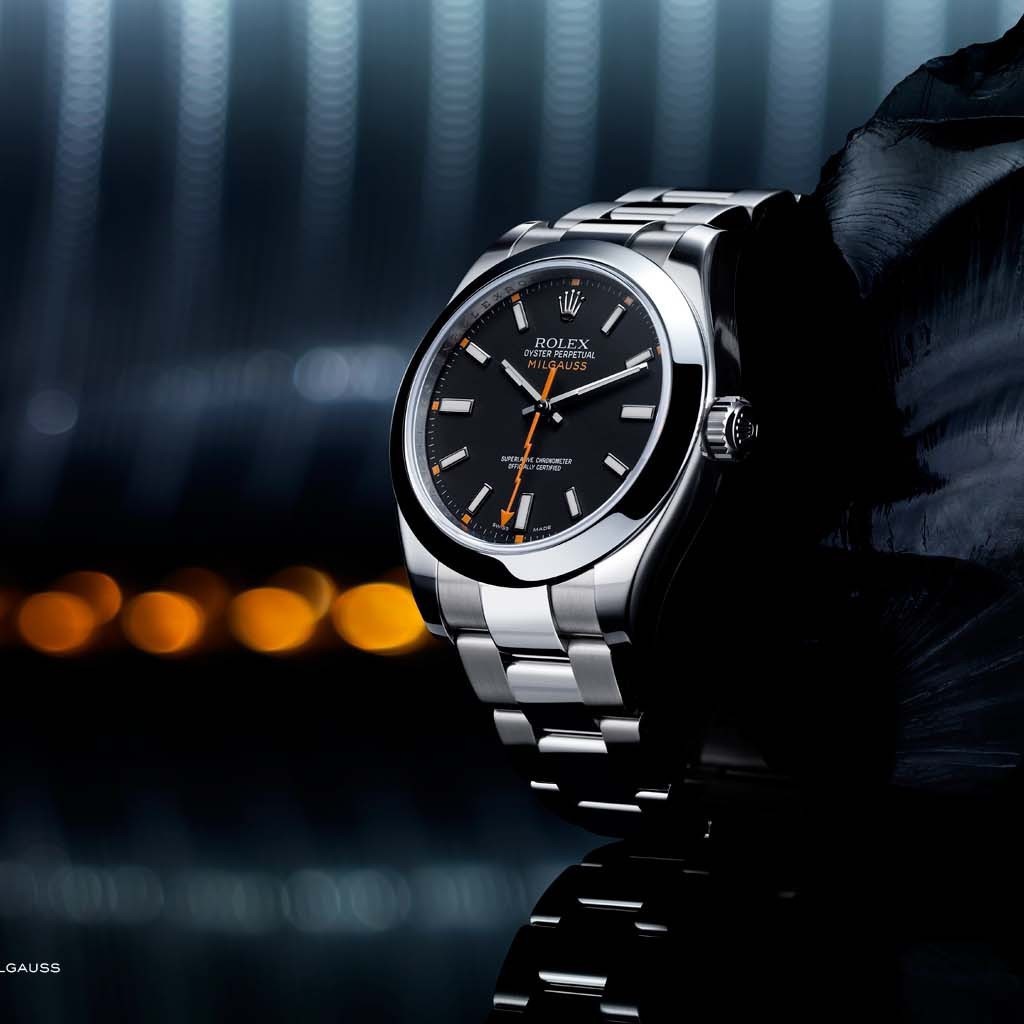 Новые дорогие часы фирмы Ролекс