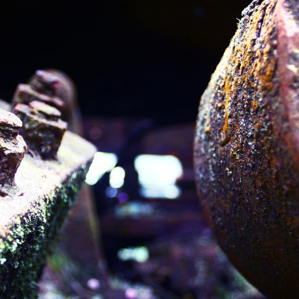 Ржавые гайки на механизме