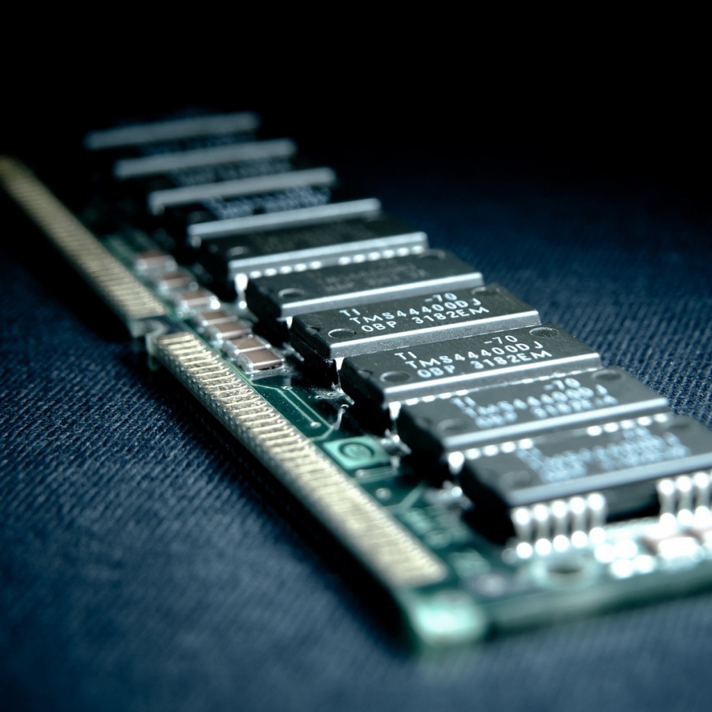 Плата оперативной памяти