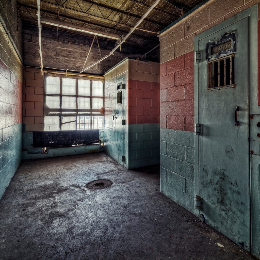 Интерьер старого здания тюрьмы