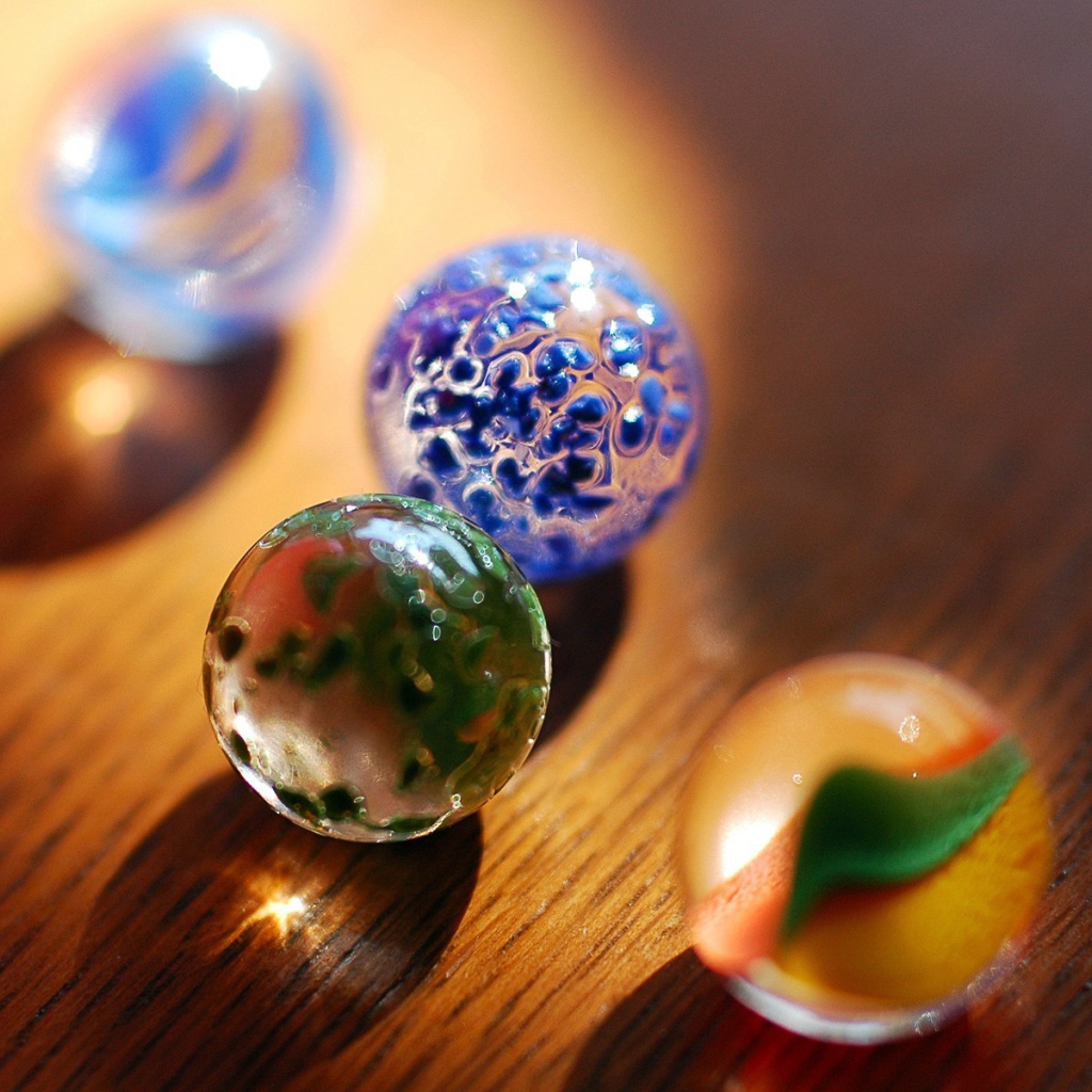 Прозрачные шарики для игры