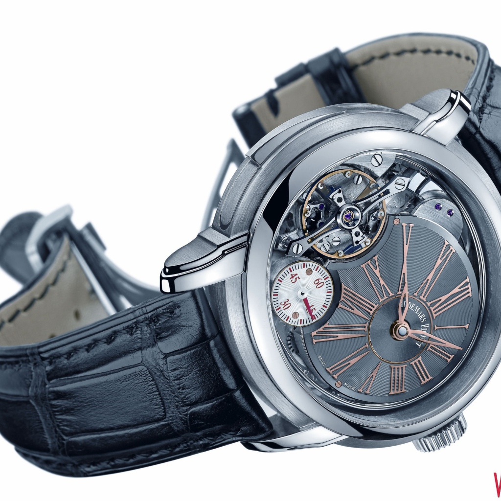 Часы с несколькими циферблатами