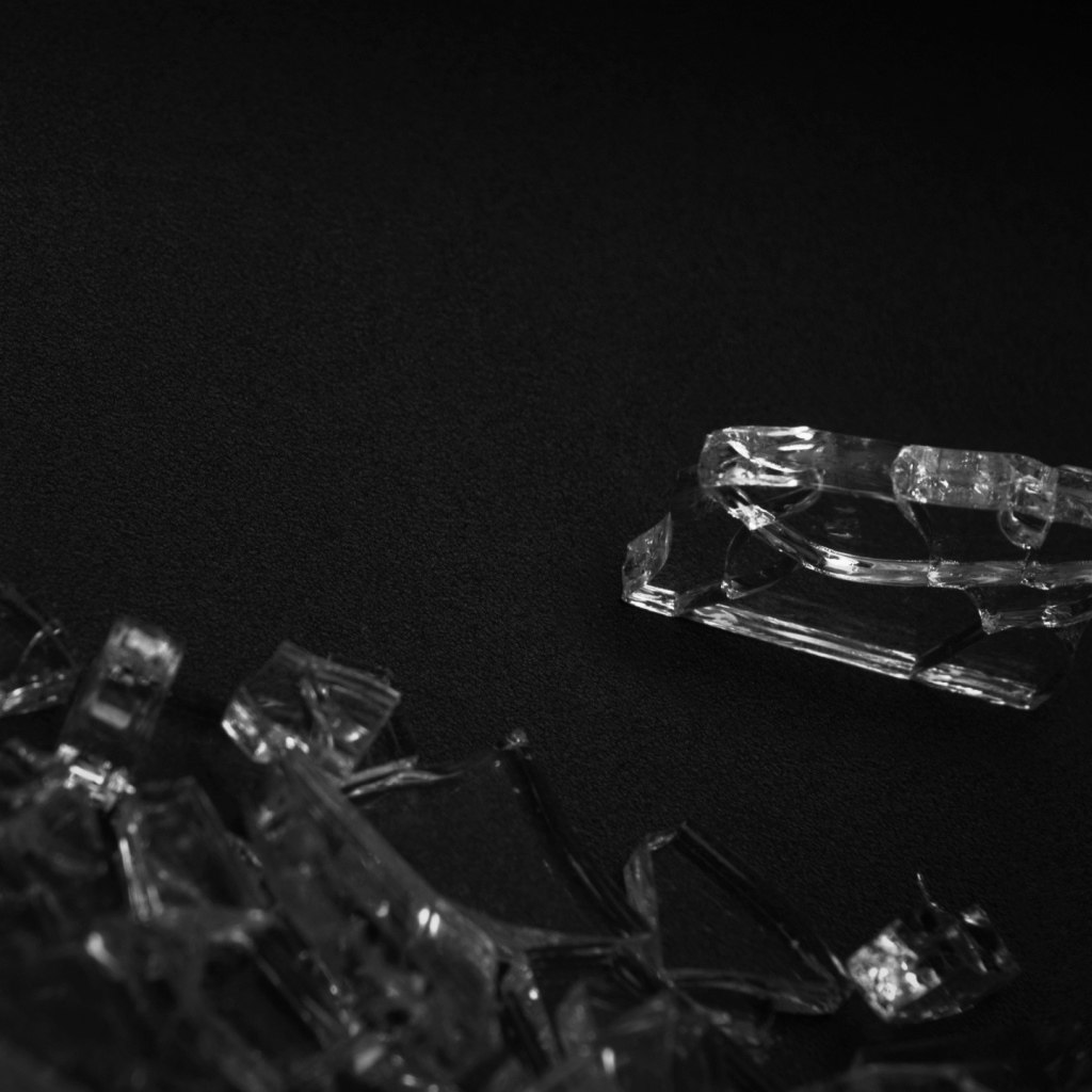 Осколки стекла