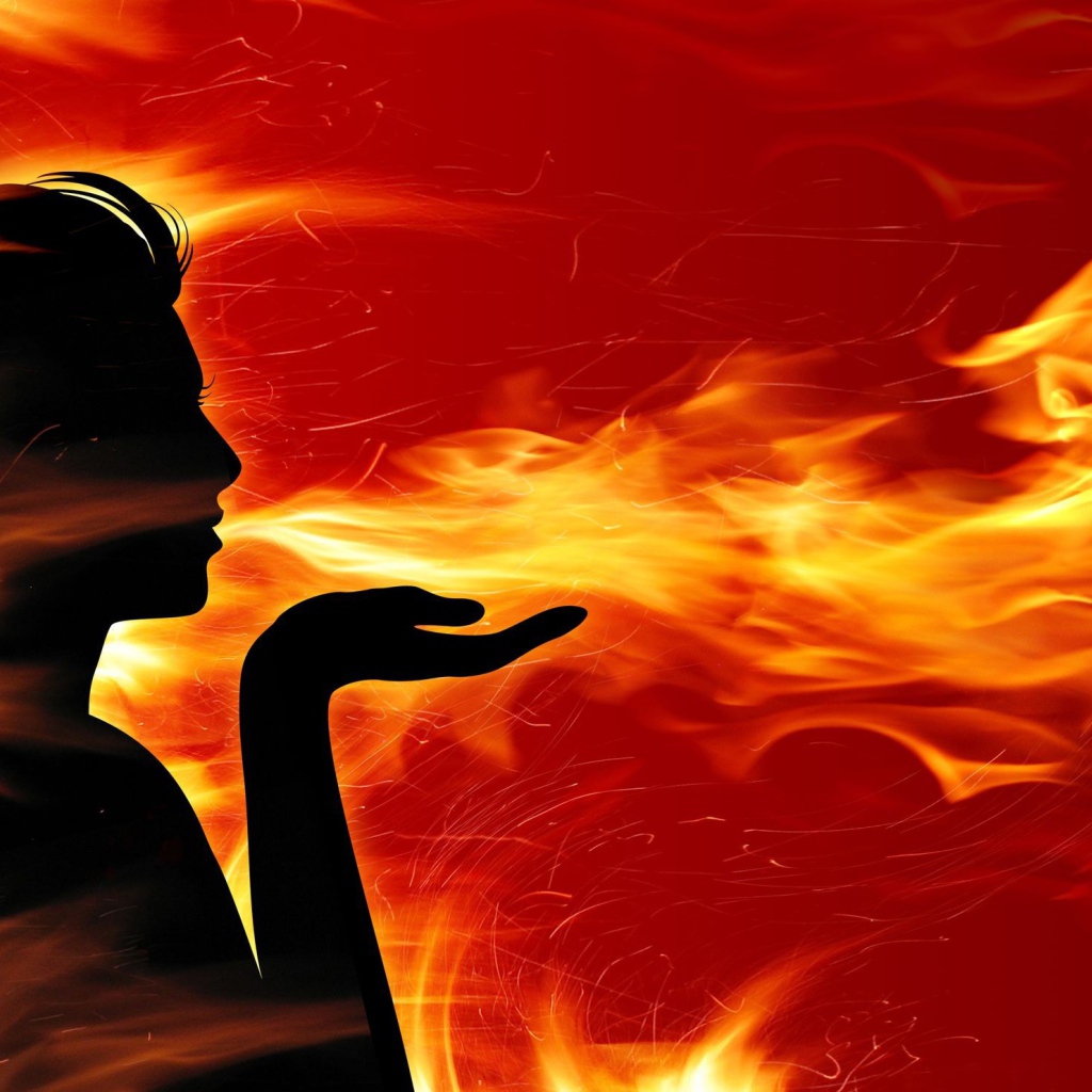 Огненно горячая девушка