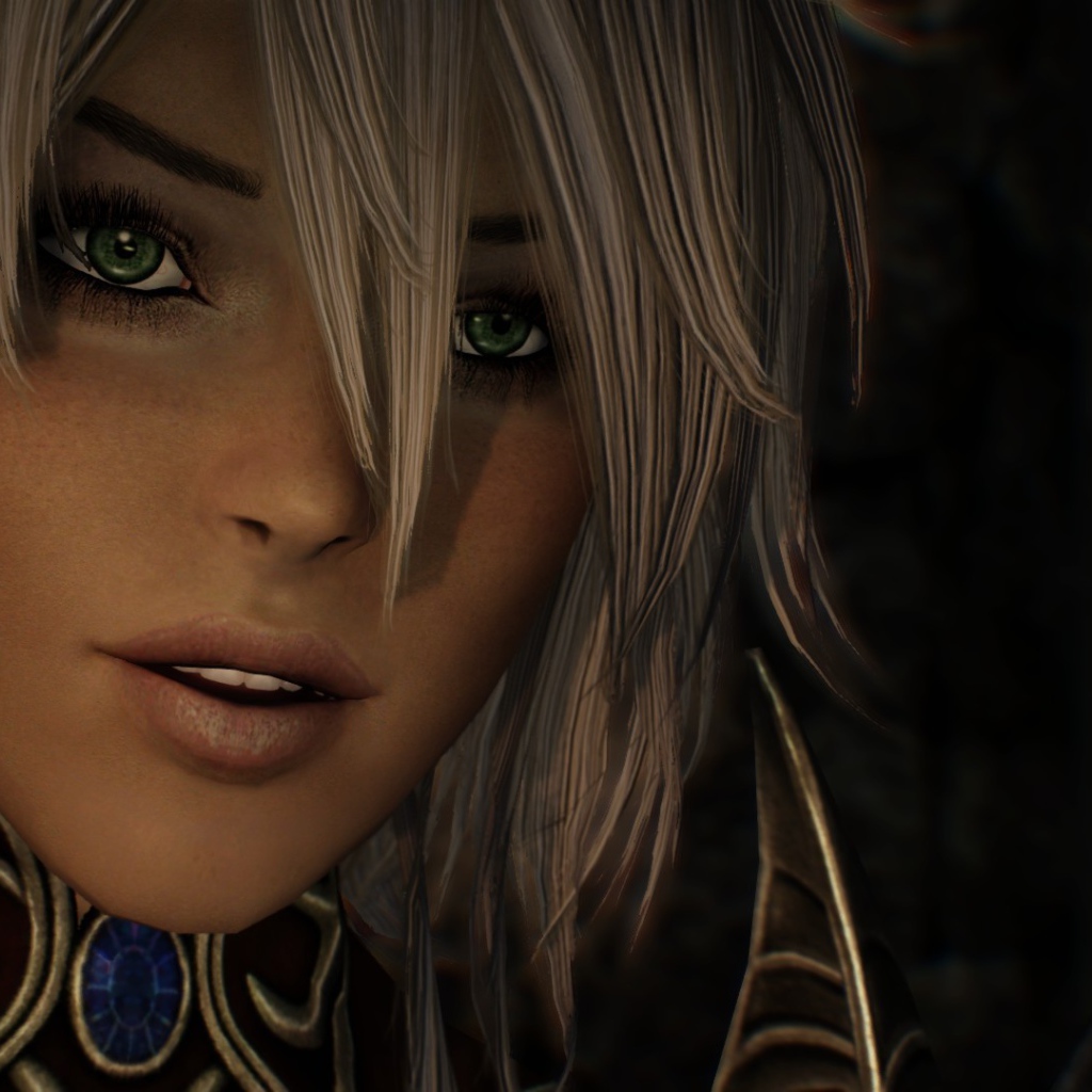 Белокурая ведьма с зелеными глазами