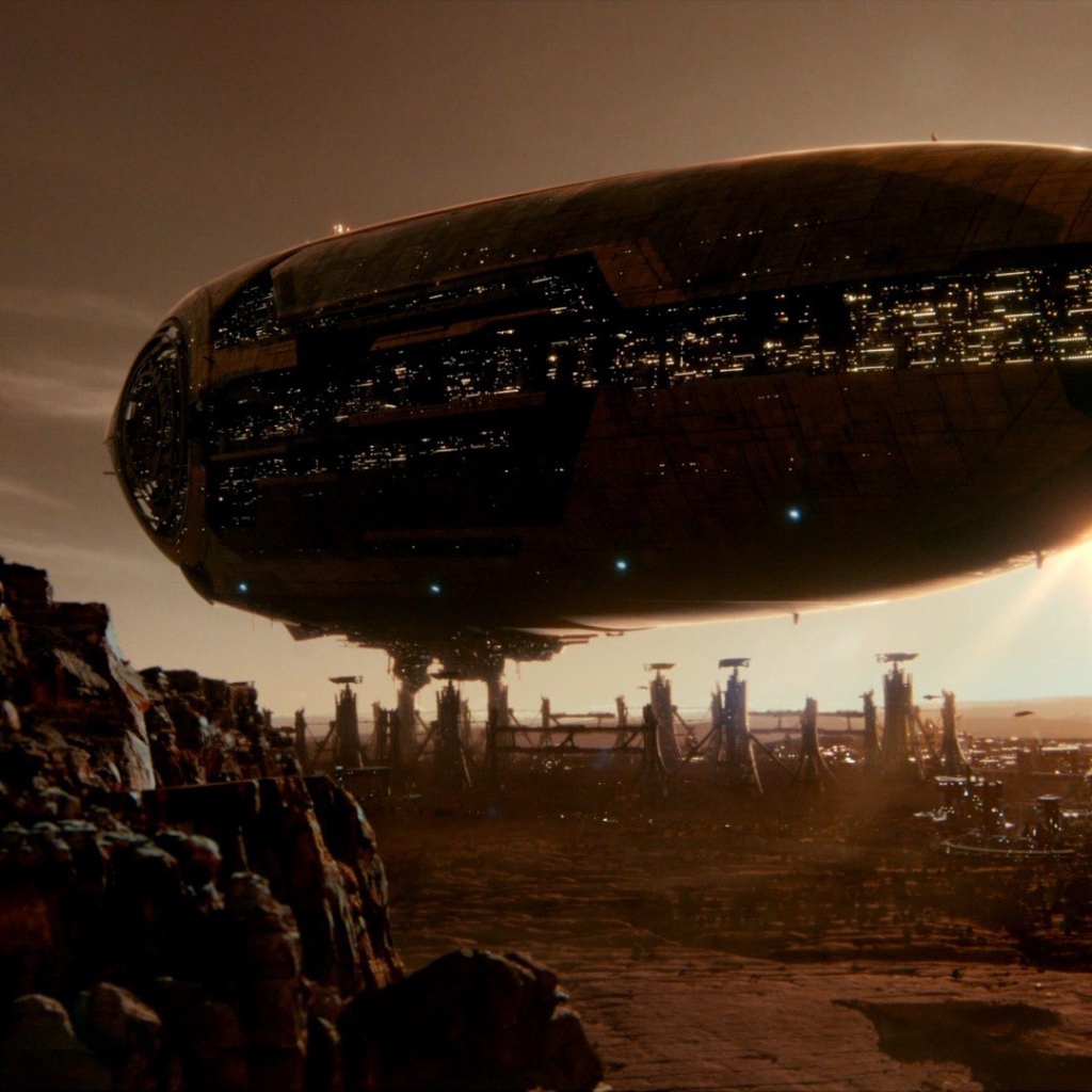 Огромный космический корабль