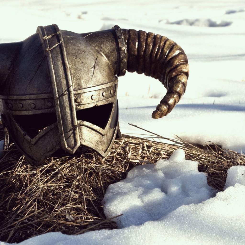 Железный шлем викинга