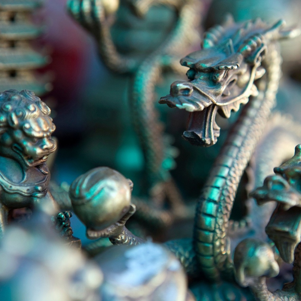 Статуэтки китайских драконов