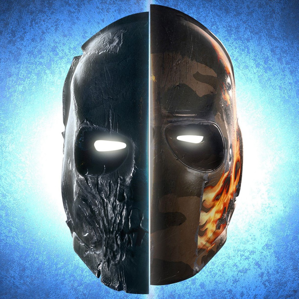 Деревянная и железная маска, голубой фон