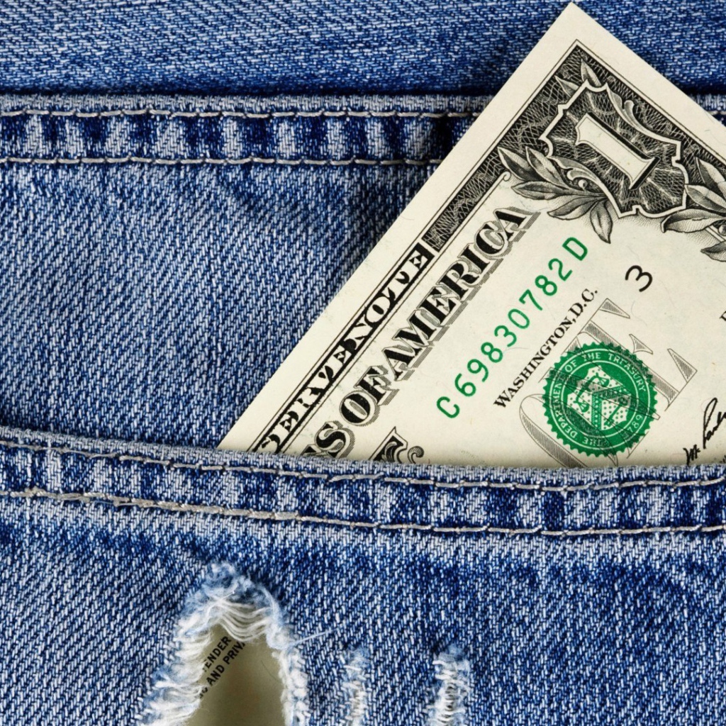 Доллар в кармане