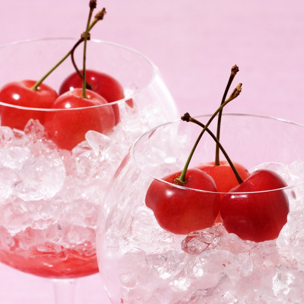 Кухонный фартук лед и вишня. Фартук вишня со льдом. Мороженое лед. Вишня в бокале. Вишня со льдом.