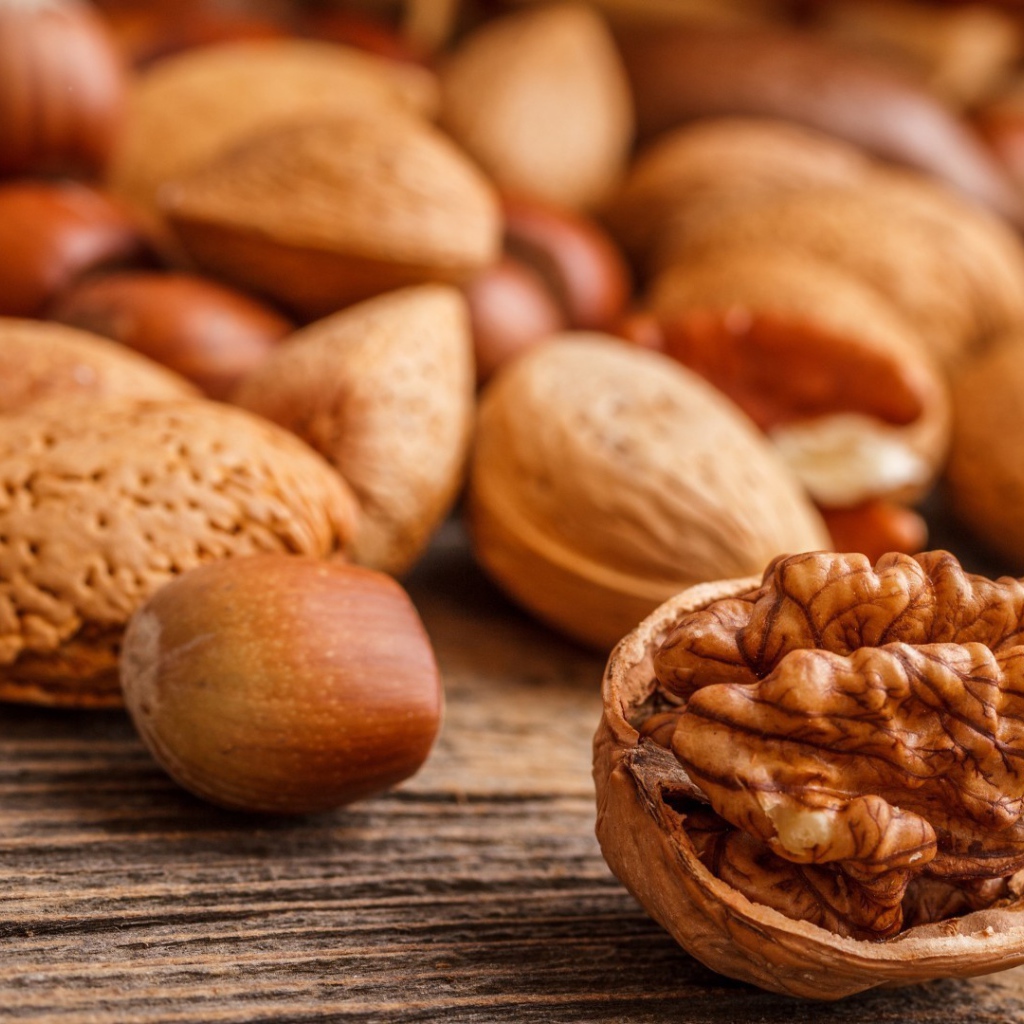 Россыпь питательных орехов