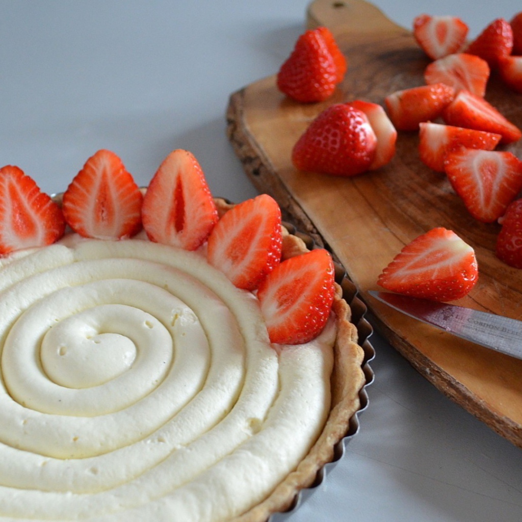 Приготовление клубничного пирога