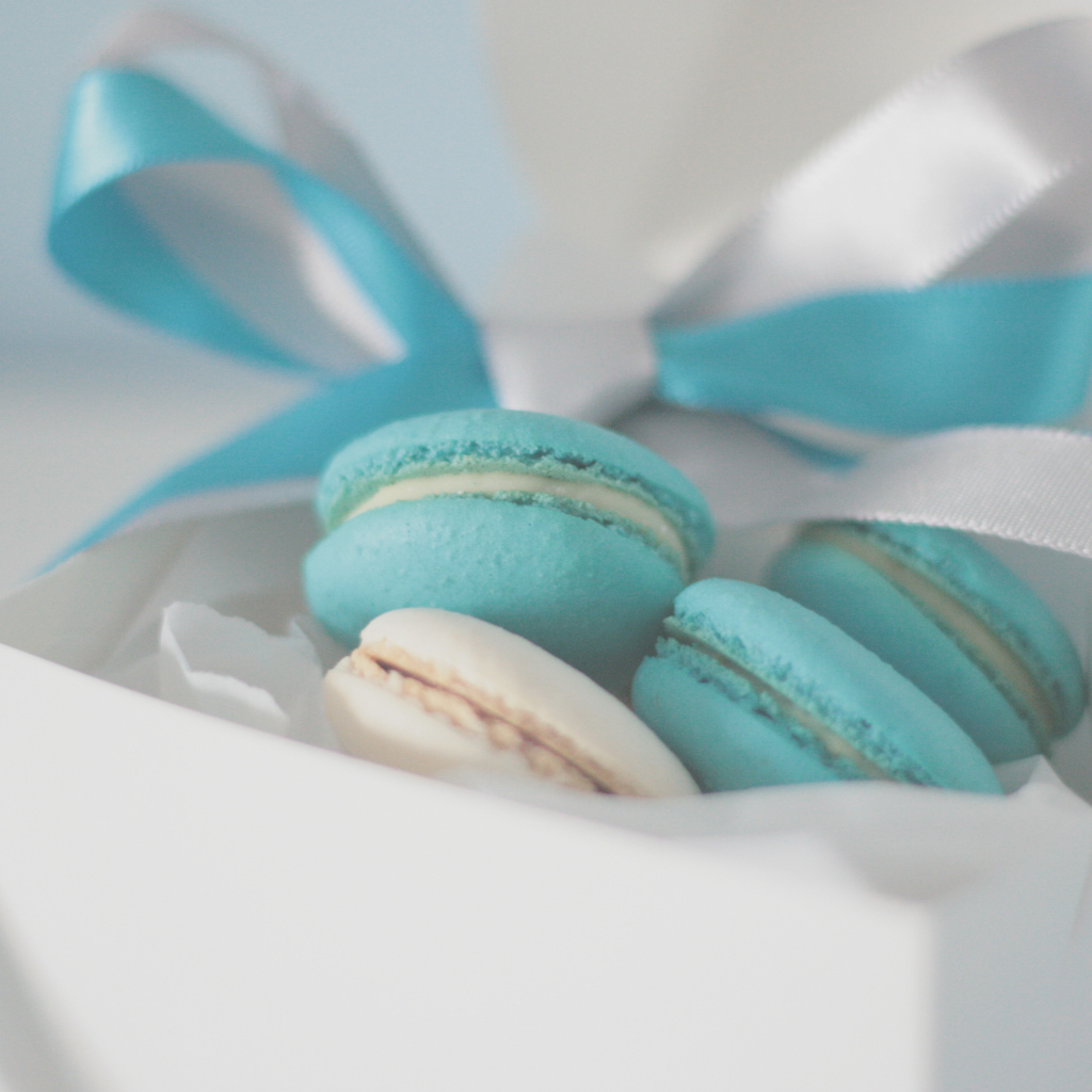 Голубой и белый зефир