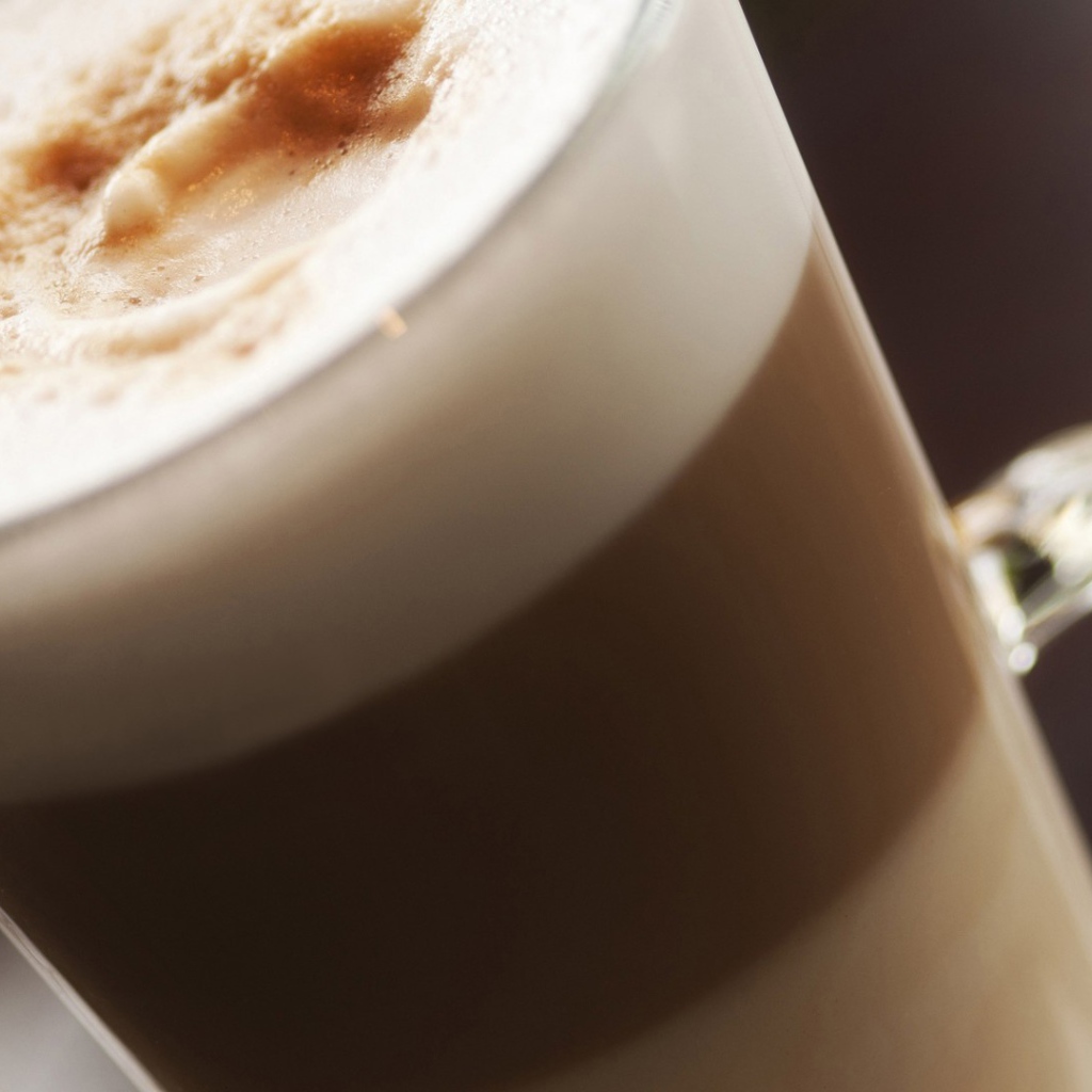 Многослойный кофейный напиток