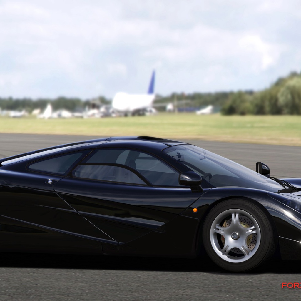 Авто на треке в игре Forza Motorsport