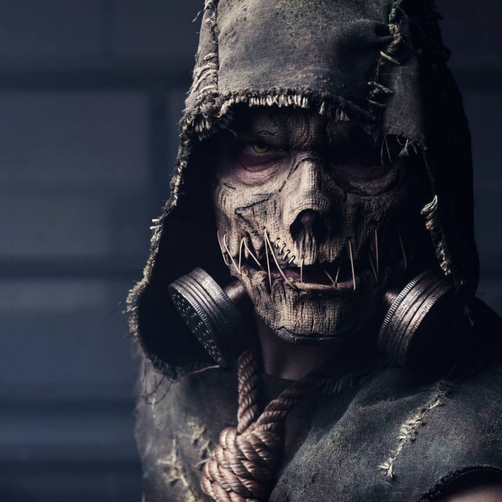 Персонаж Scarecrow в маске