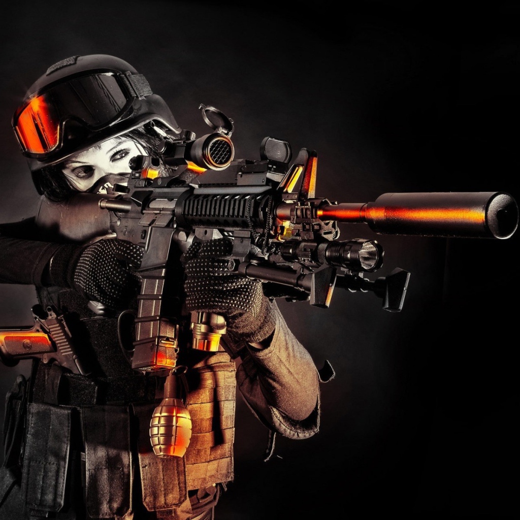 Солдат спецназа девушка