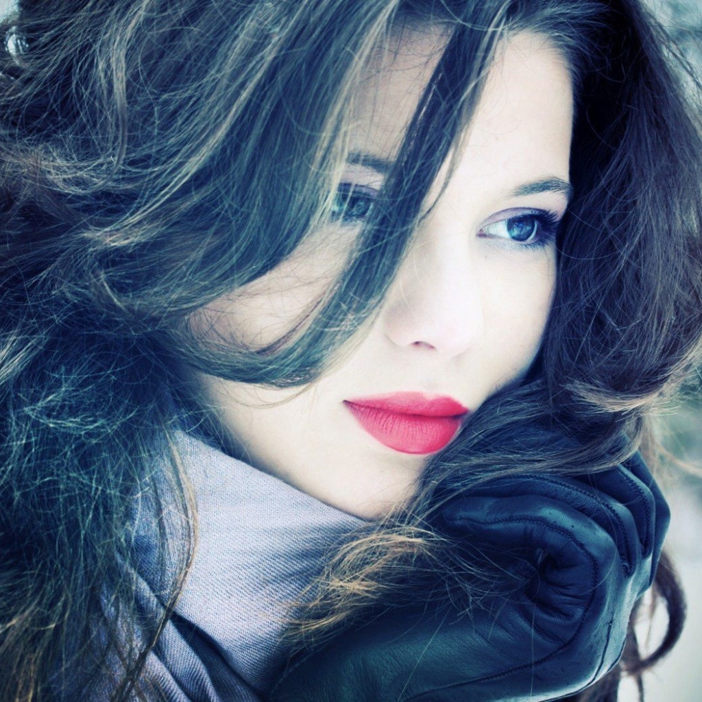 Девушка со светлой кожей