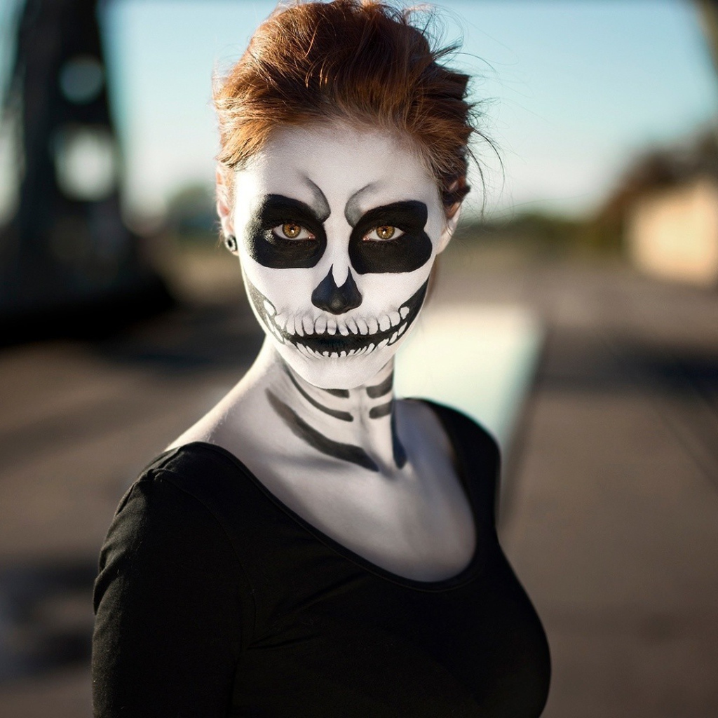 Боди арт на лице у девушки