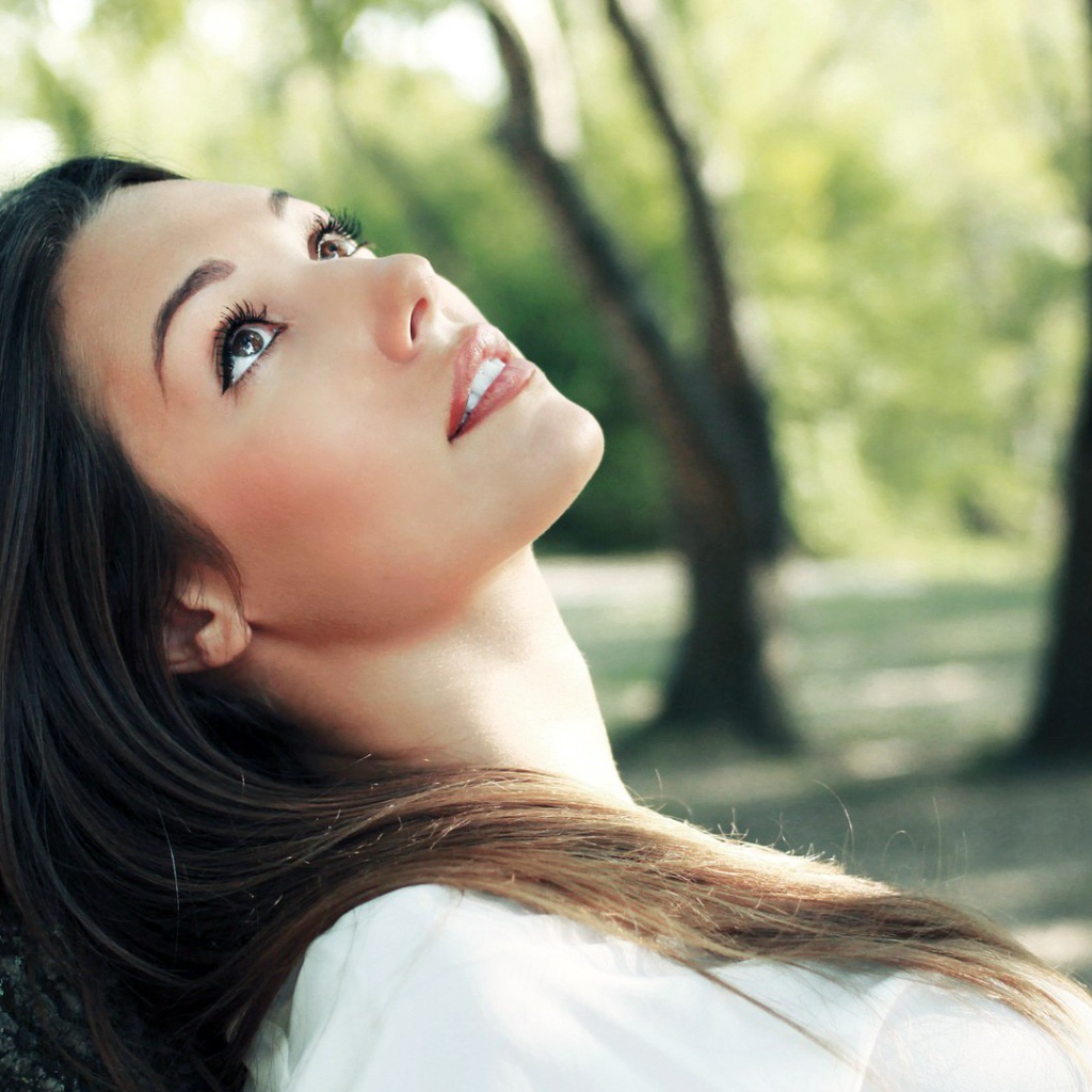 Нежный портрет девушки. Женщина мечты фото. Женщина мечты фото. Мечтательная женщина. Женщина бабочка.