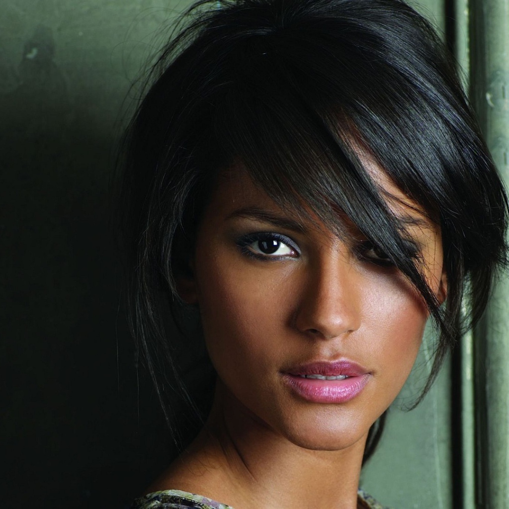 Девушка модель Эмануэла де Паула