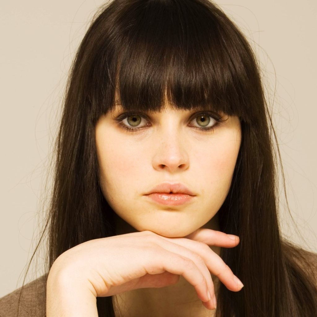 Зеленоглазая девушка Фелисити Джонс