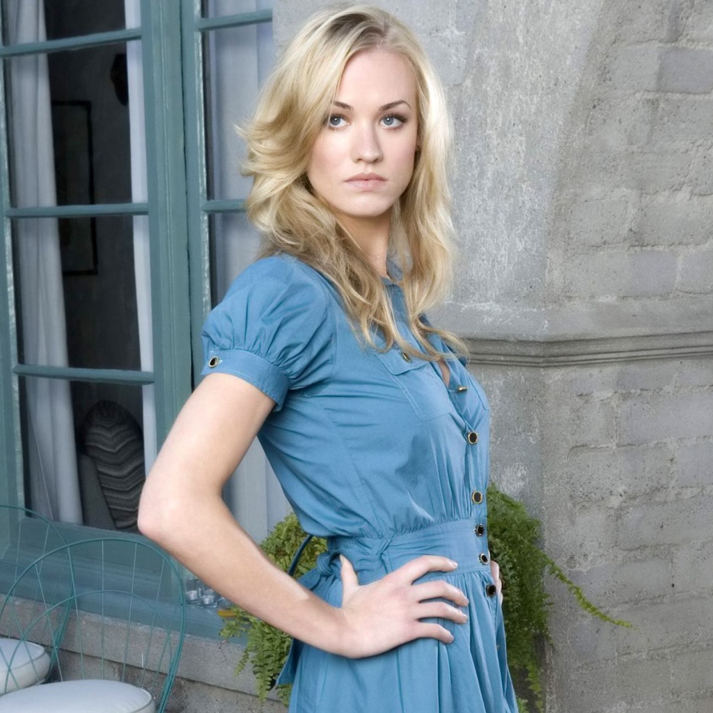 Модель Ивонна Страховски