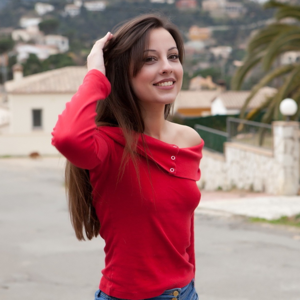 Улыбающаяся девушка Lorena Garcia