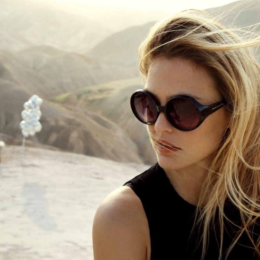 Израильская модель Бар Рафаэли