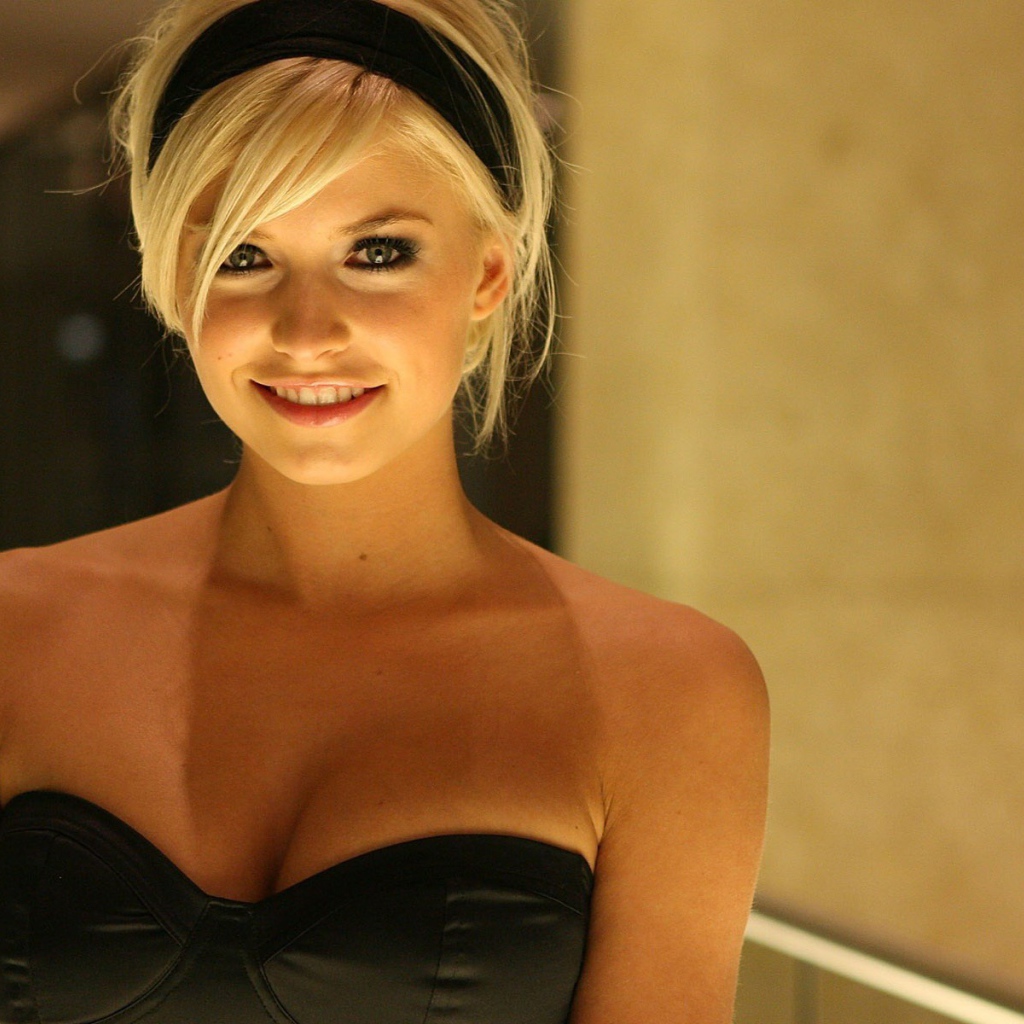 Красивая девушка Лена Герке