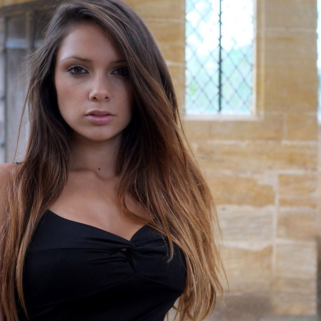 Красивая модель Луиза Мария