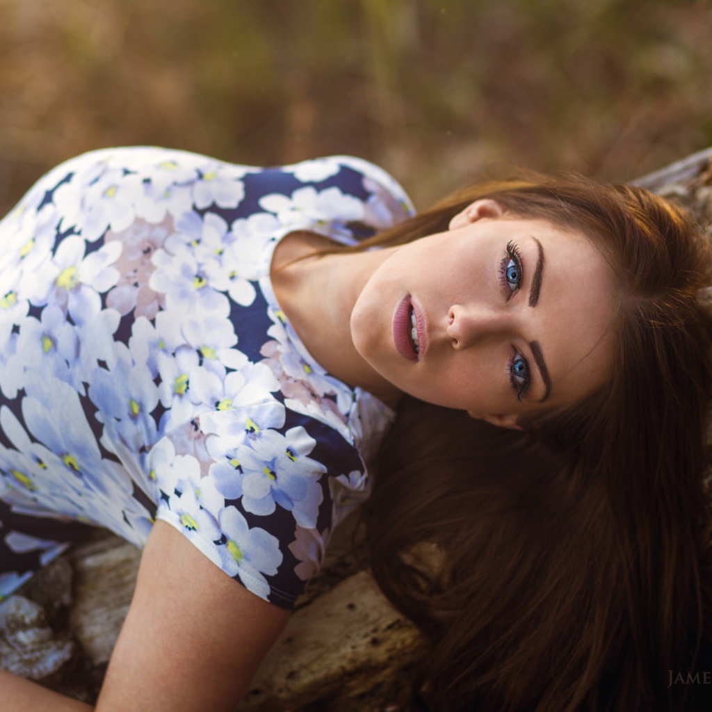 Голубоглазая девушка, фотограф Джеймс Стюарт