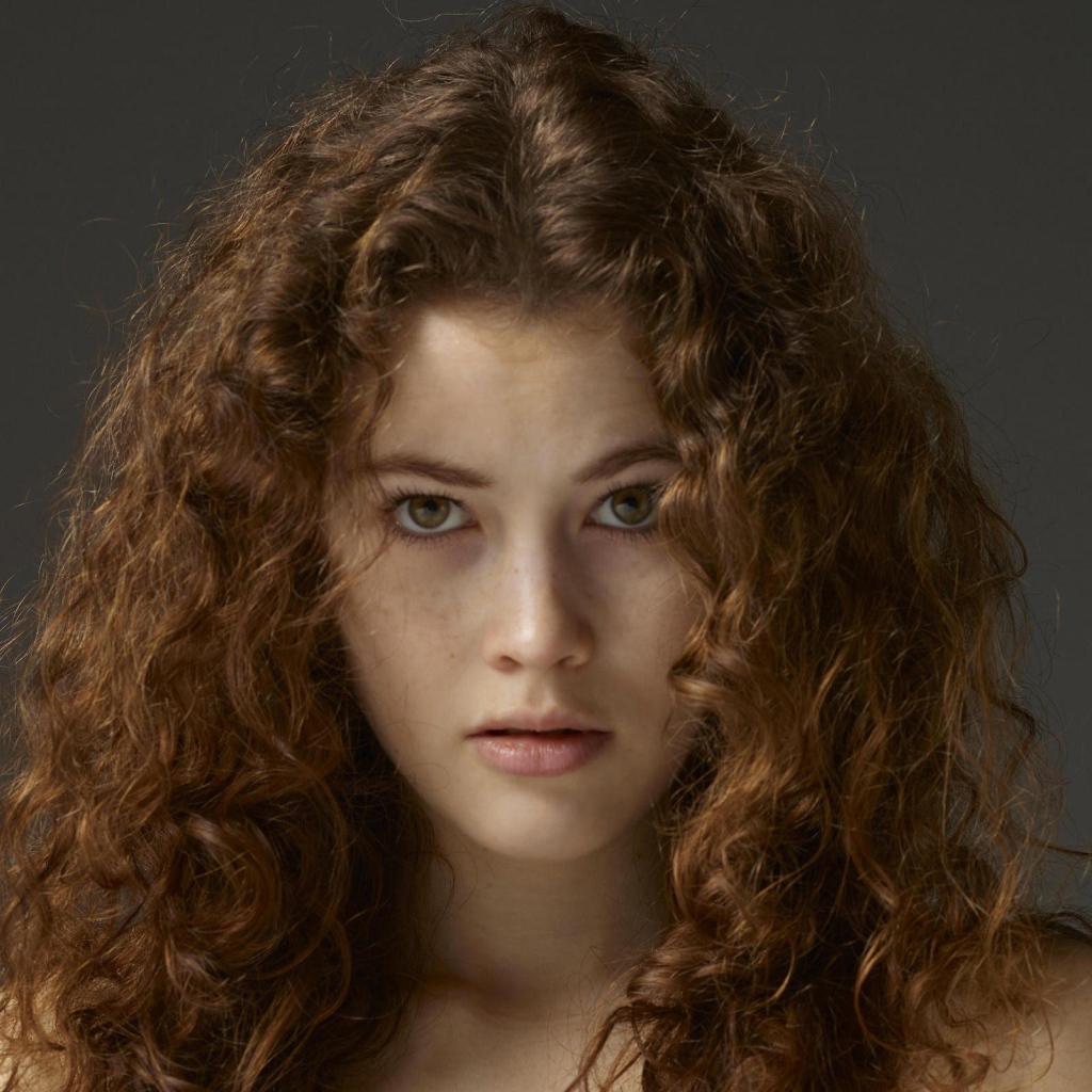 Кучерявая модель Хайди