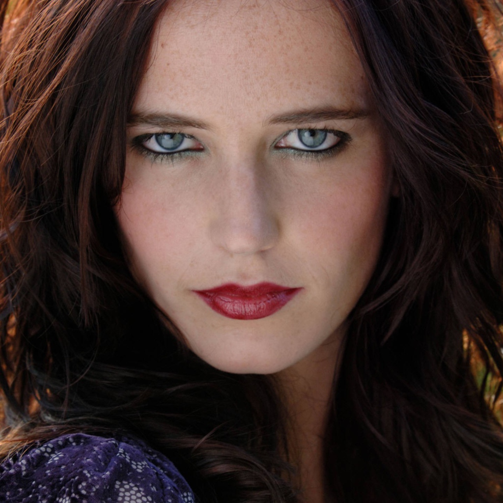 Зеленоглазая модель Ева Грин