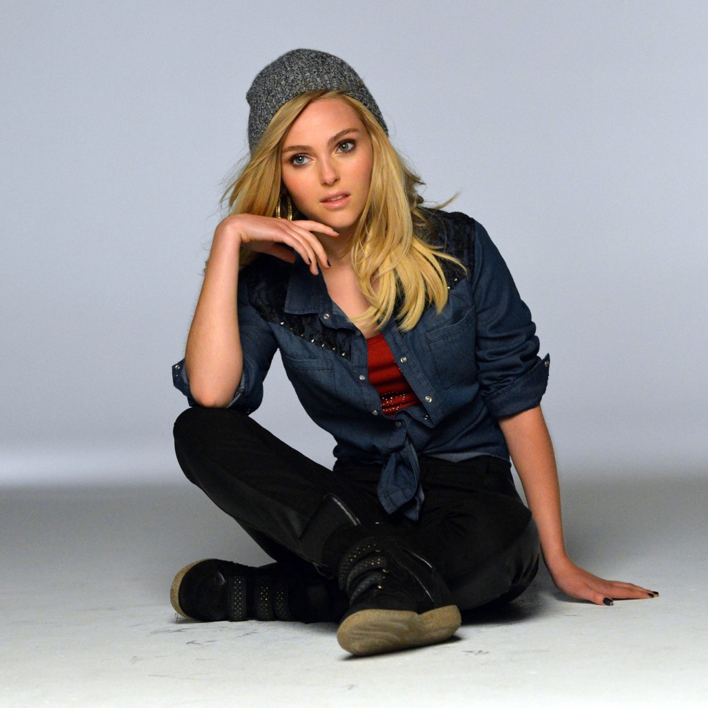 Модель Анна София Робб