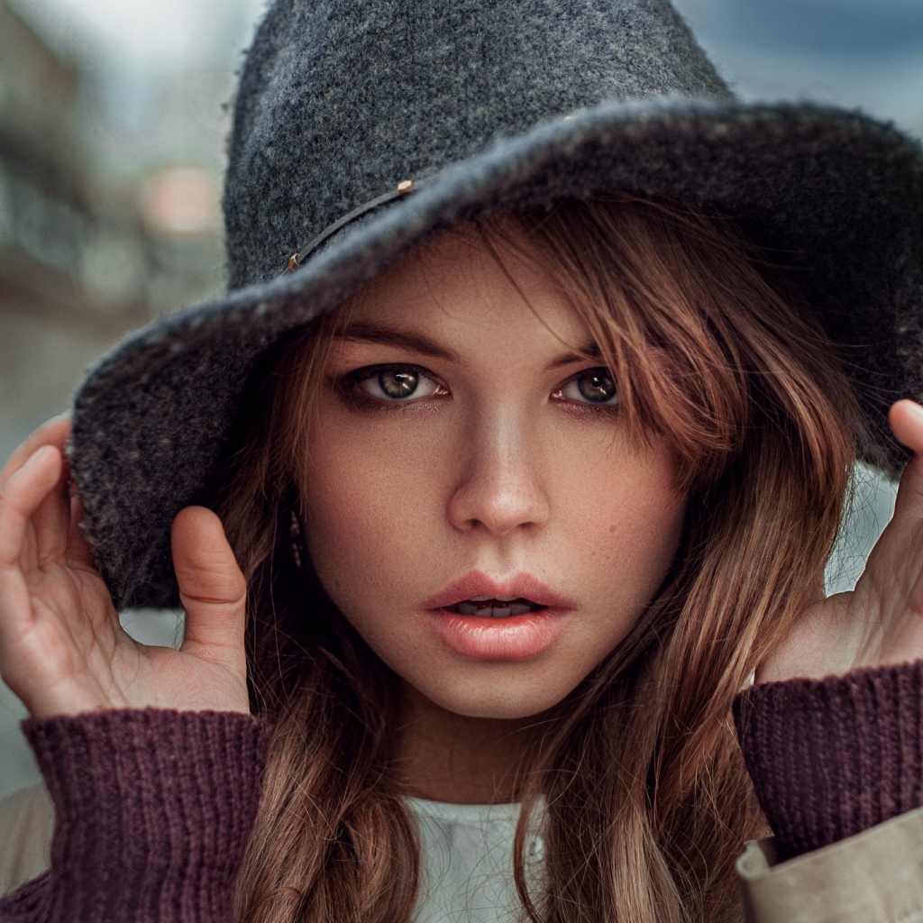 Модель в шляпе Анастасия Щеглова