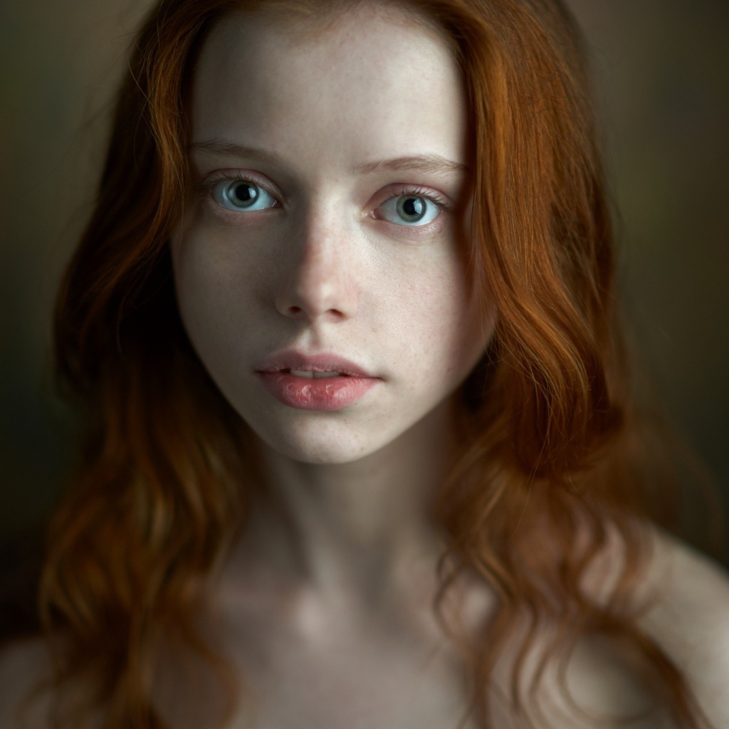 Рыжая модель, портрет