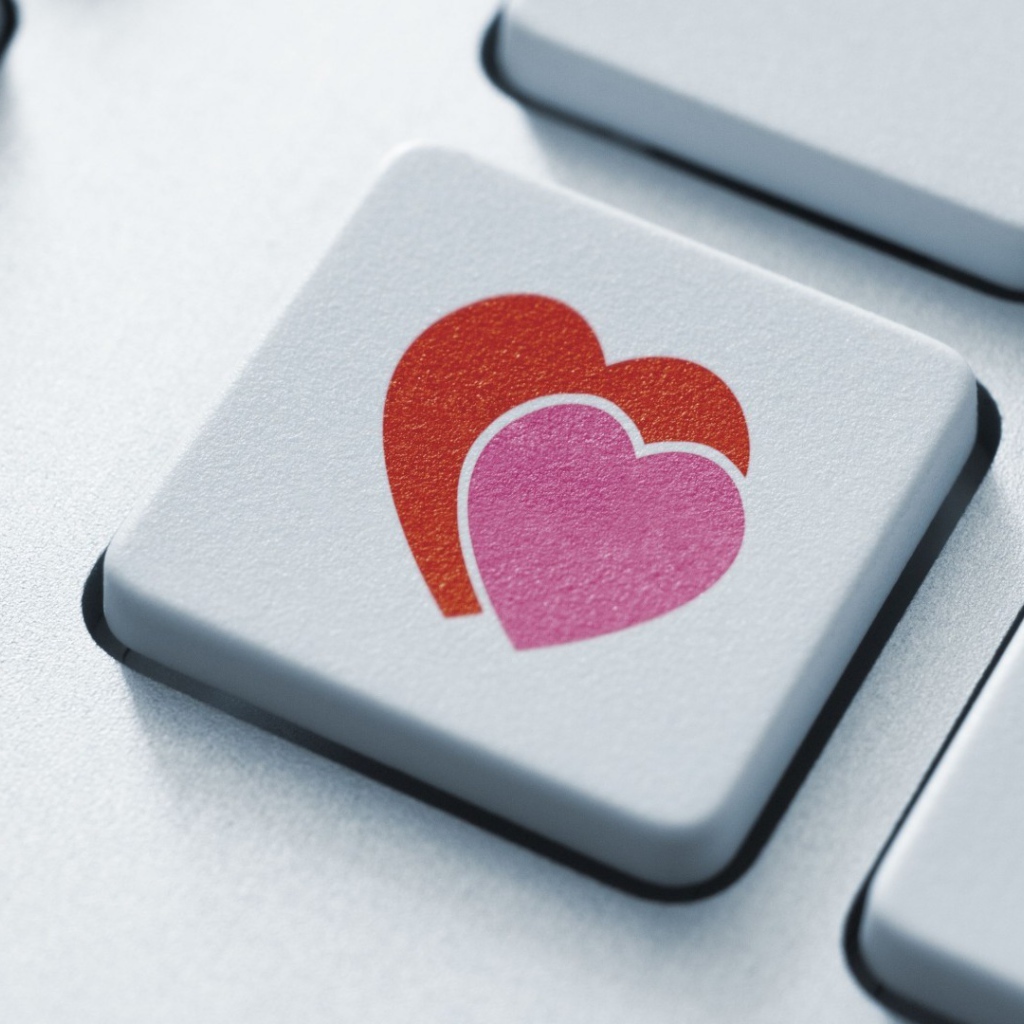 Два сердца на кнопке